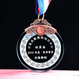 الكريستال ميداليات المدرجة معدن الكريستال ميدالية شارات مخصص الألعاب الرياضية ميداليات الهدايا بالجملة